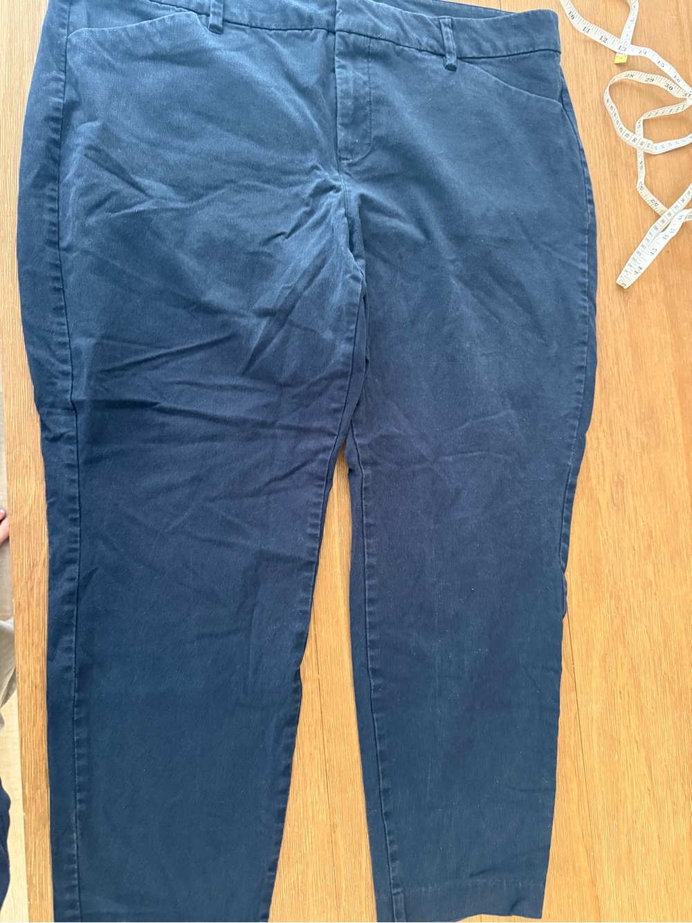 old navy skinny pixie pants-navy